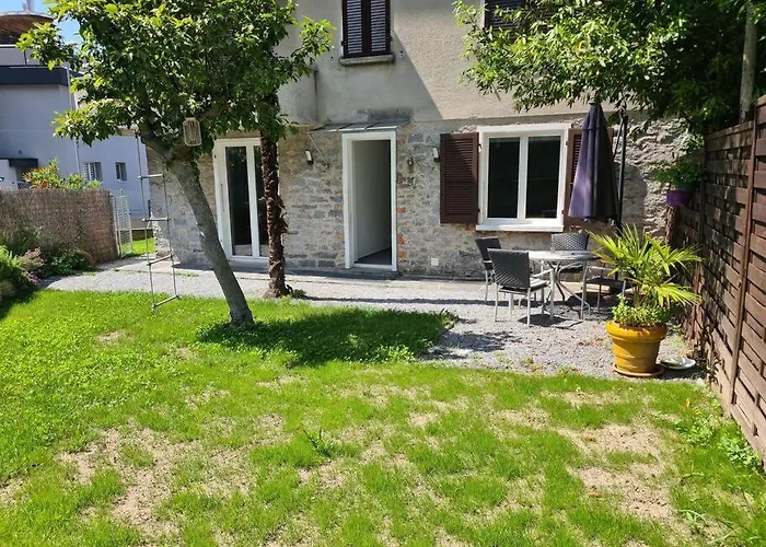 Gartenwohnung Im Zentrum Von Vira/gamborogno 아파트 *