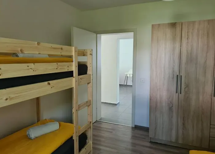 Apartment Gartenwohnung Im Zentrum Von Vira/gamborogno Gambarogno